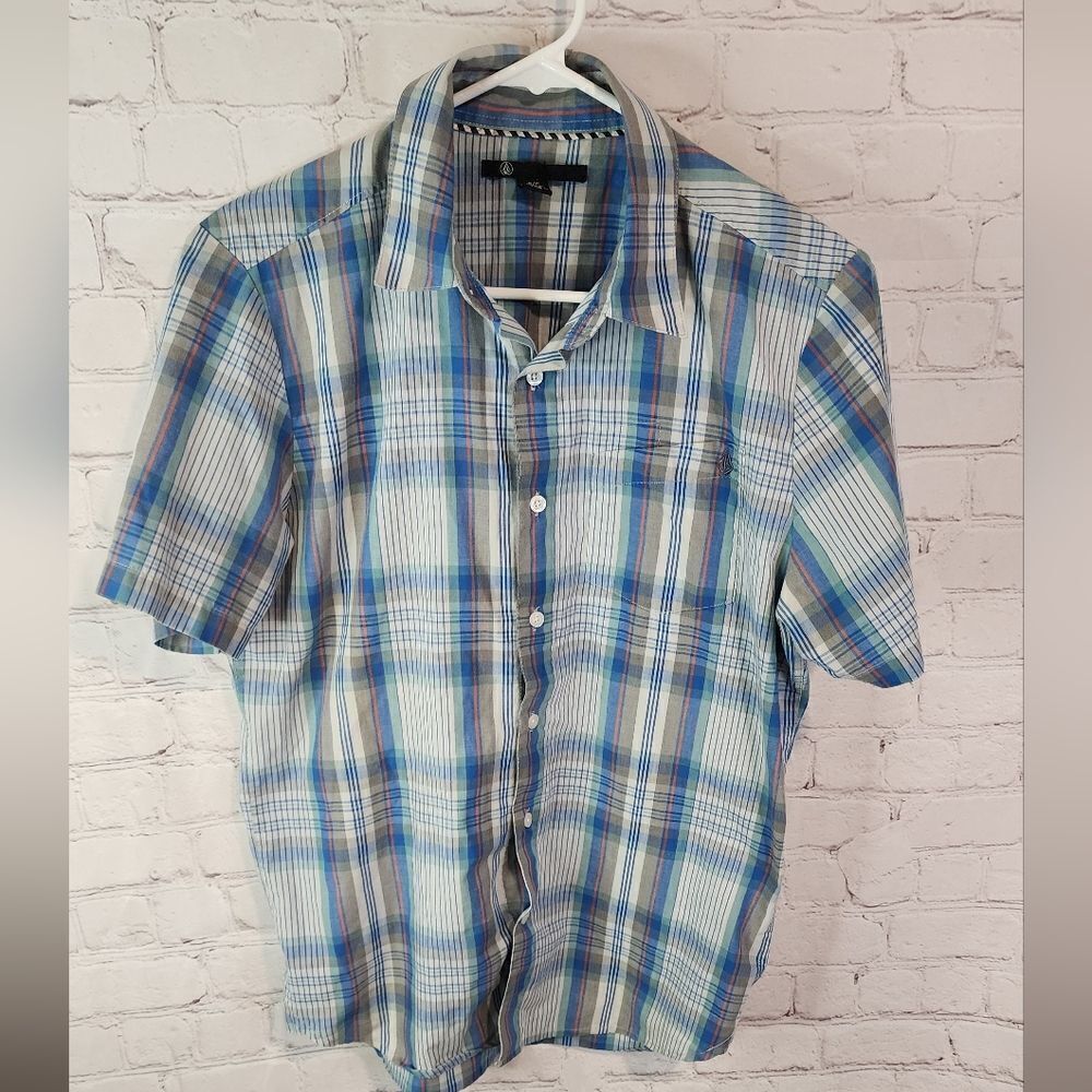 Men's Volcom button-down shirt, size small